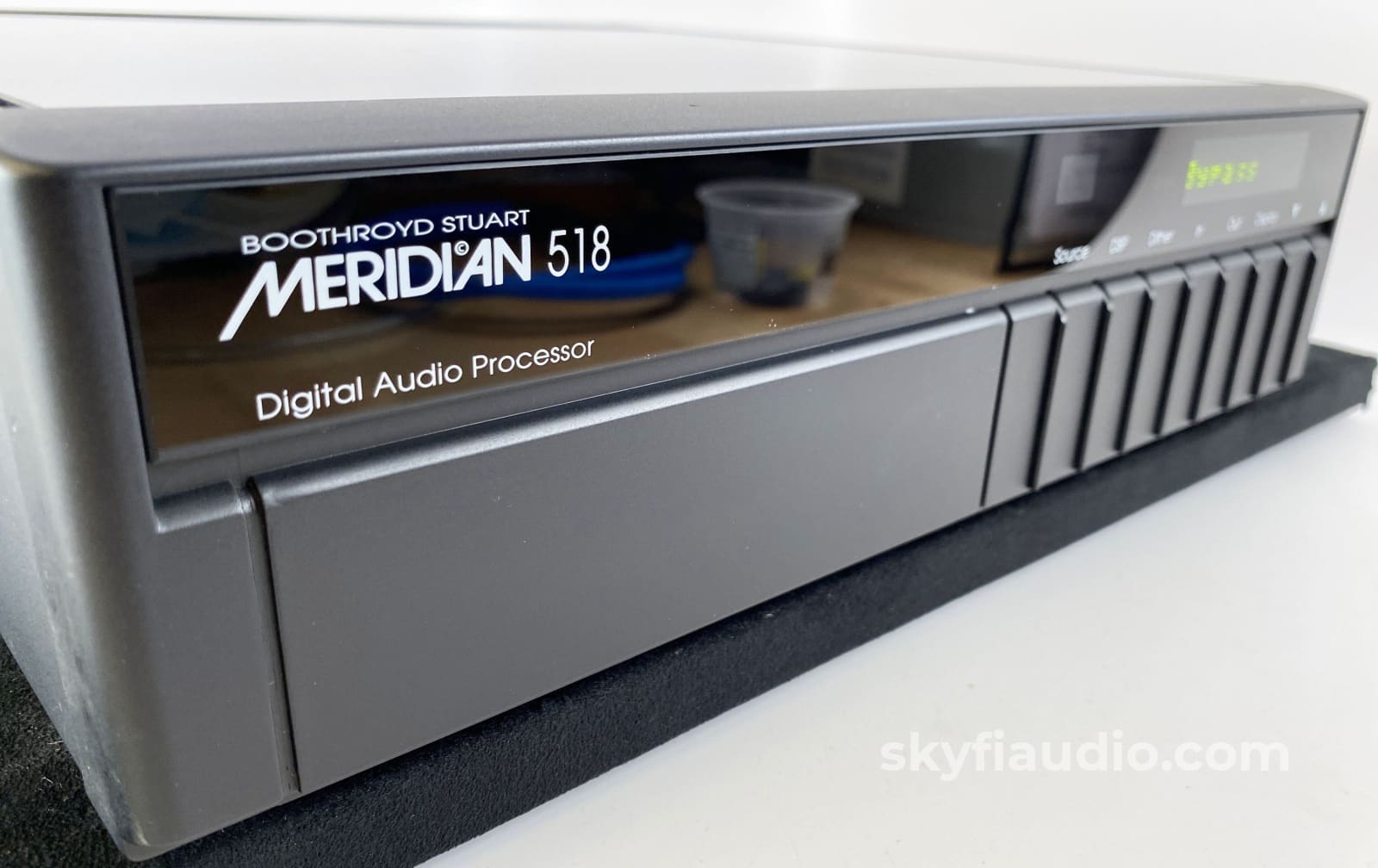 Meridian 518 Digital Audio Processor - 72-Bit With Original Box Manual And Remote Cd +