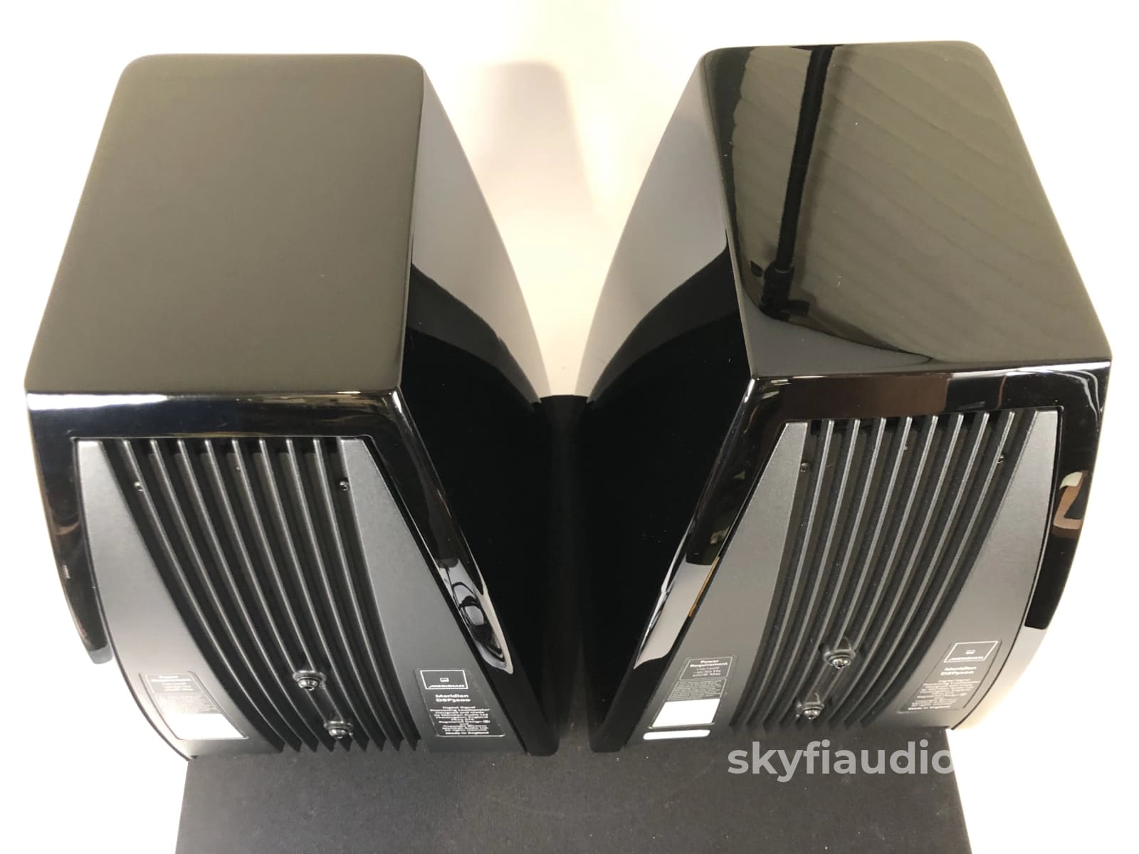 Meridian Dsp3200 Digital Active Speakers - Like New