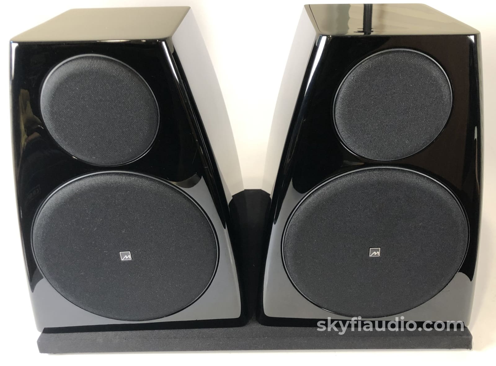 Meridian Dsp3200 Digital Active Speakers - Like New