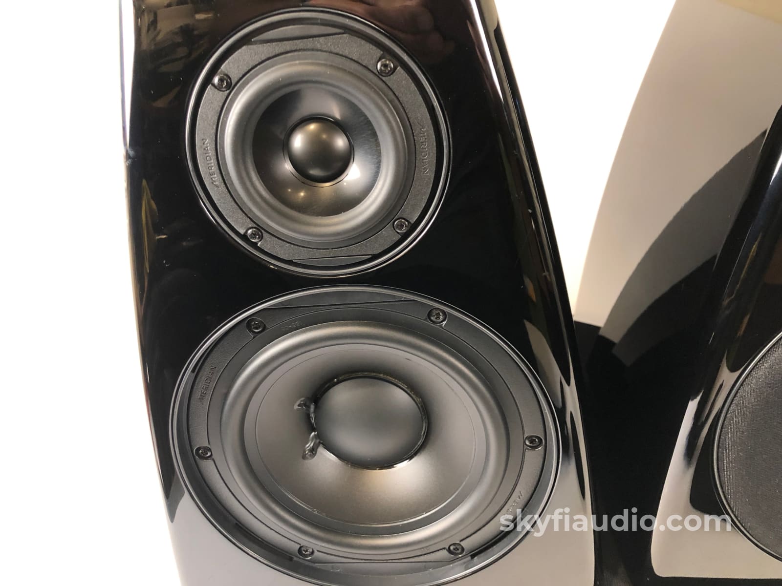 Meridian Dsp3200 Digital Active Speakers - Like New