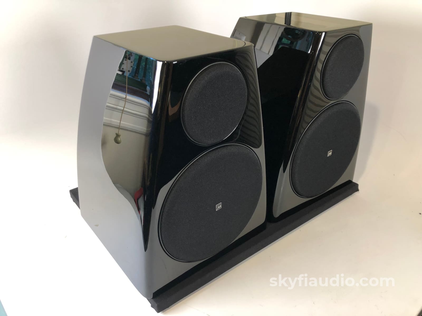 Meridian Dsp3200 Digital Active Speakers - Like New