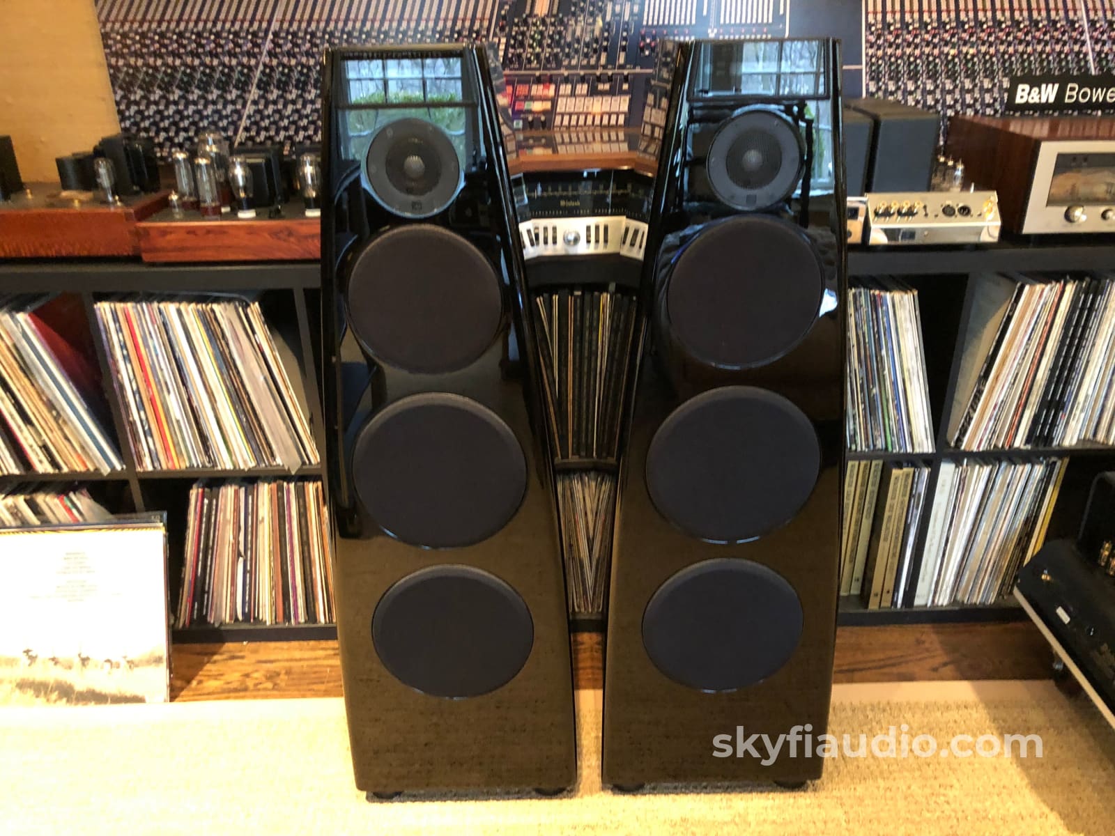Meridian Dsp7200Se Digital Signal Processing Loudspeaker System Speakers