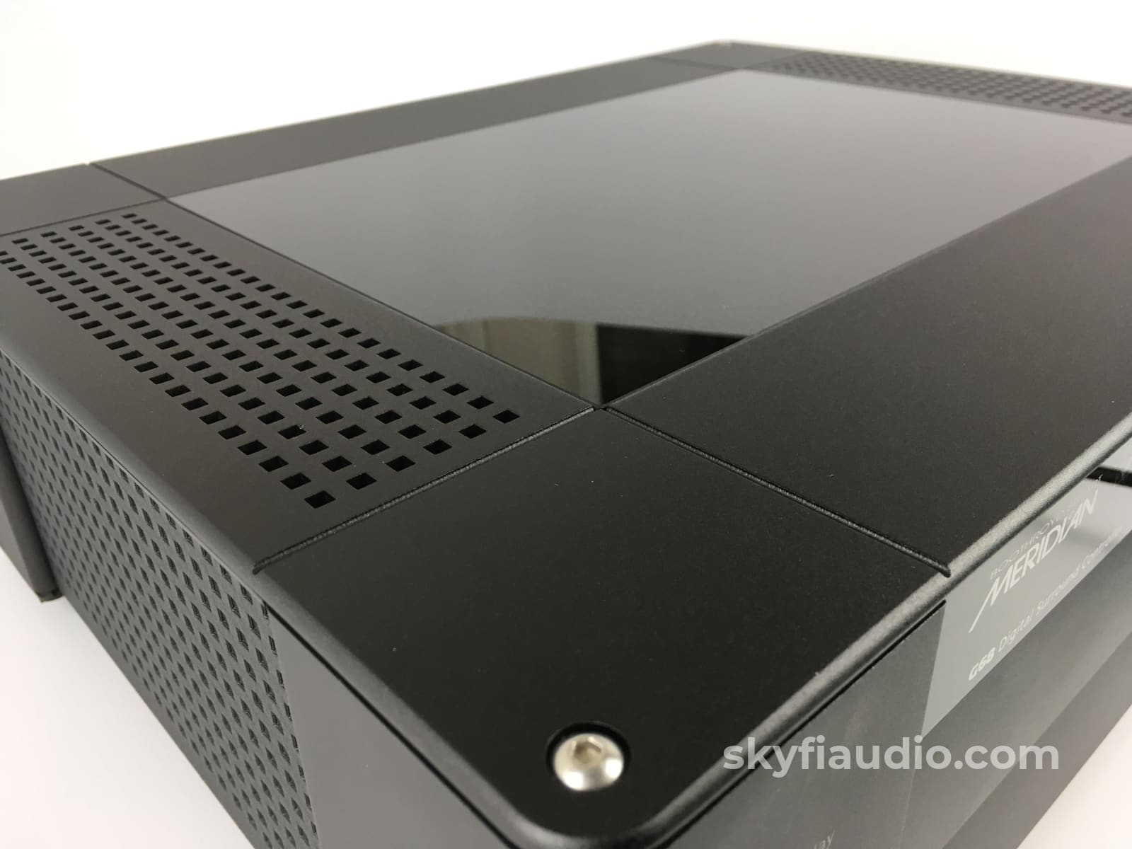 Meridian G68XXV - AV Processor with XLR Audio In/Out and Remote - Perf