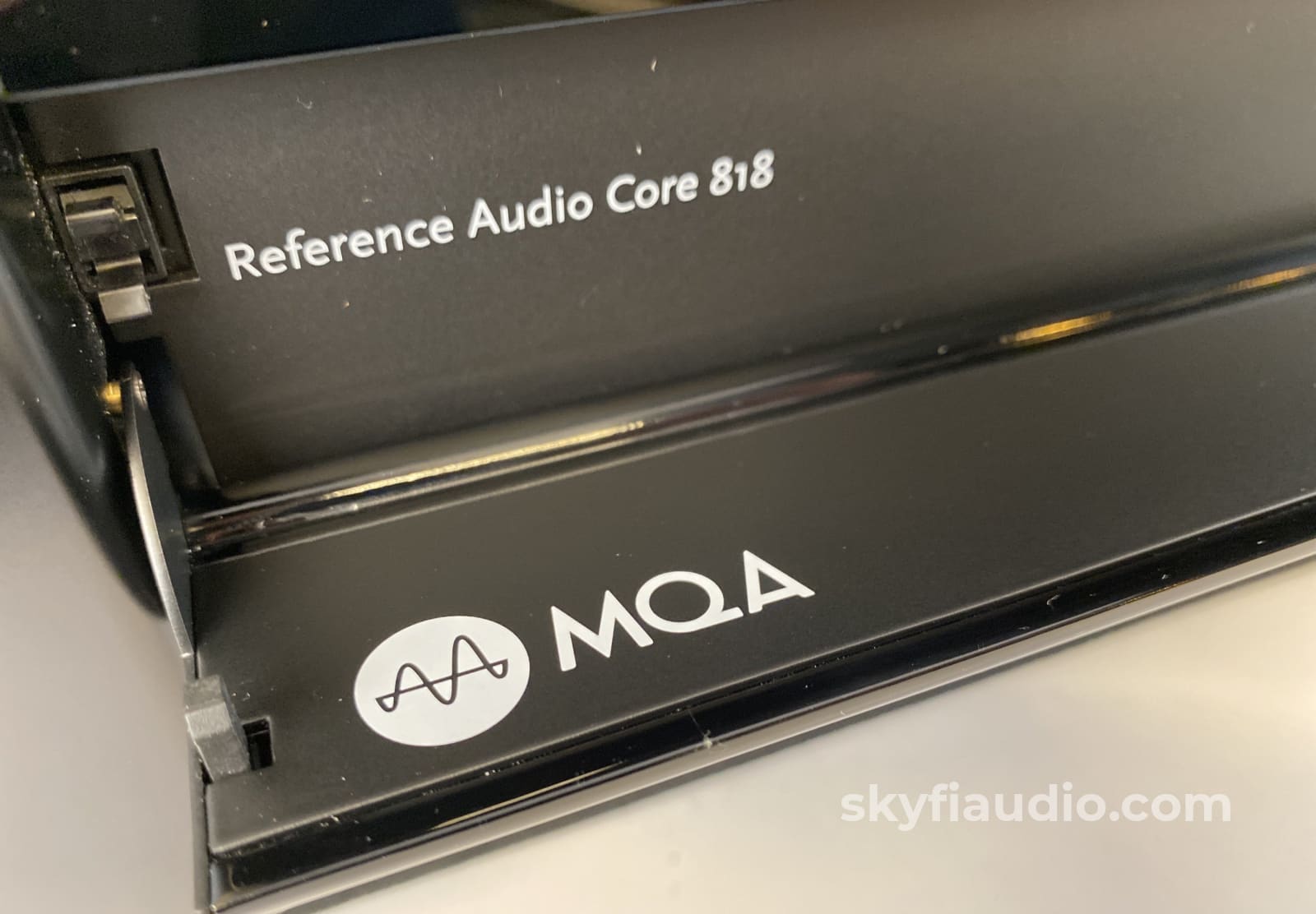 Meridian Reference Audio Core 818V3 - With Mqa Hi-Res Preamplifier