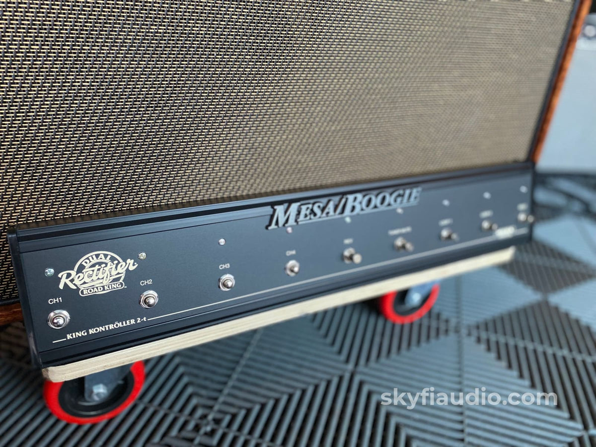 Mesa Boogie Road King Ii Custom Guitar Amp - Unique And Gorgeous Accessory