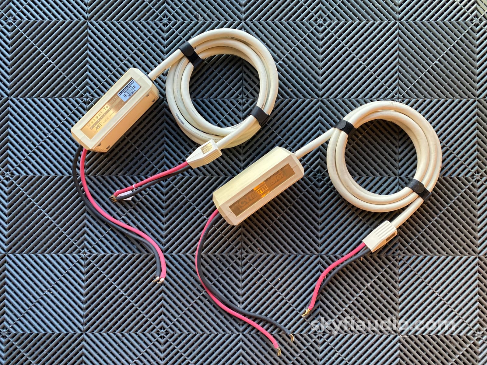 Mit Mht-750 Series Two Speaker Cables - 15 Feet