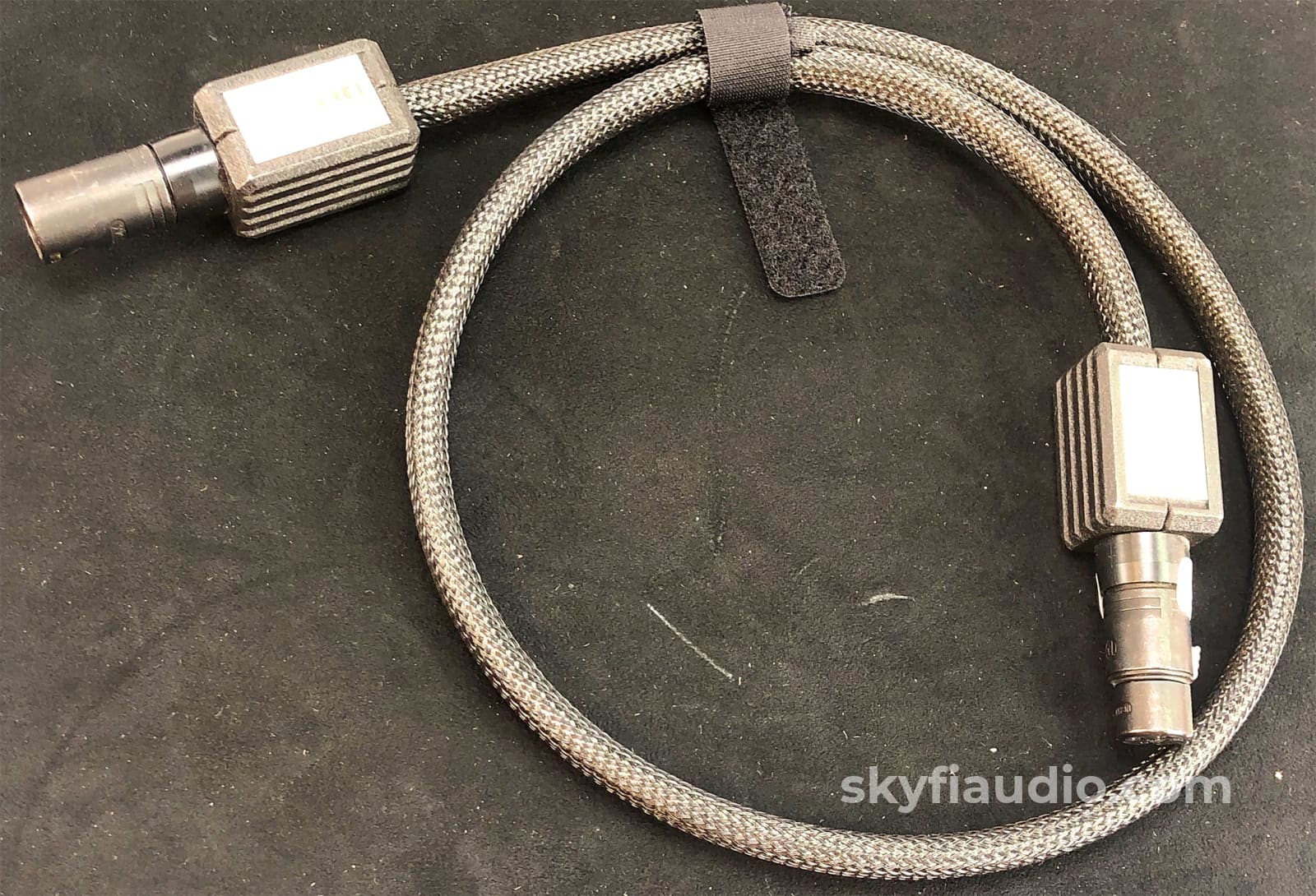 Mit (Music Interface Technologies) Proline Digital Reference Aes/Ebu Cable - 1M Cables