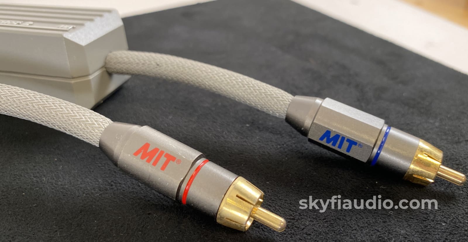 MIT Terminator 2 Vintage Audio RCA Cable - 1M
