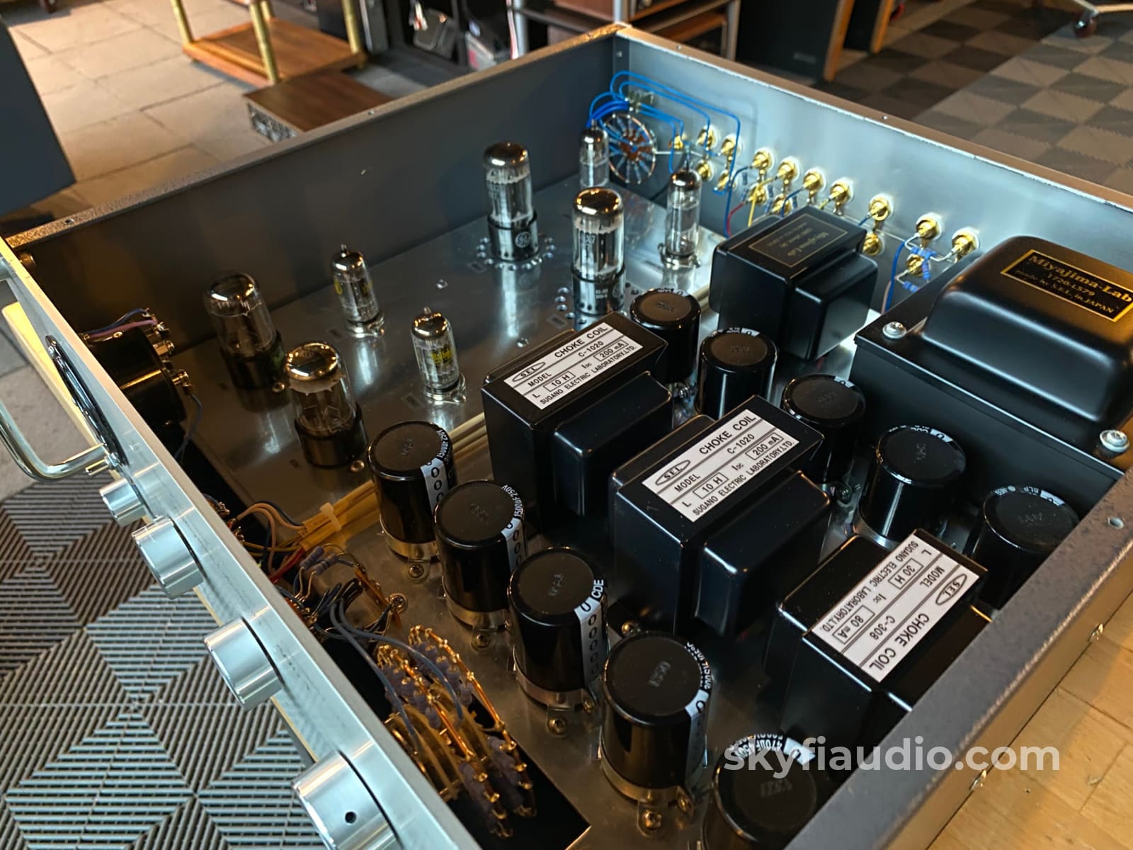 Miyajima Wo-1 Handmade Artisanal Tube Preamplifier