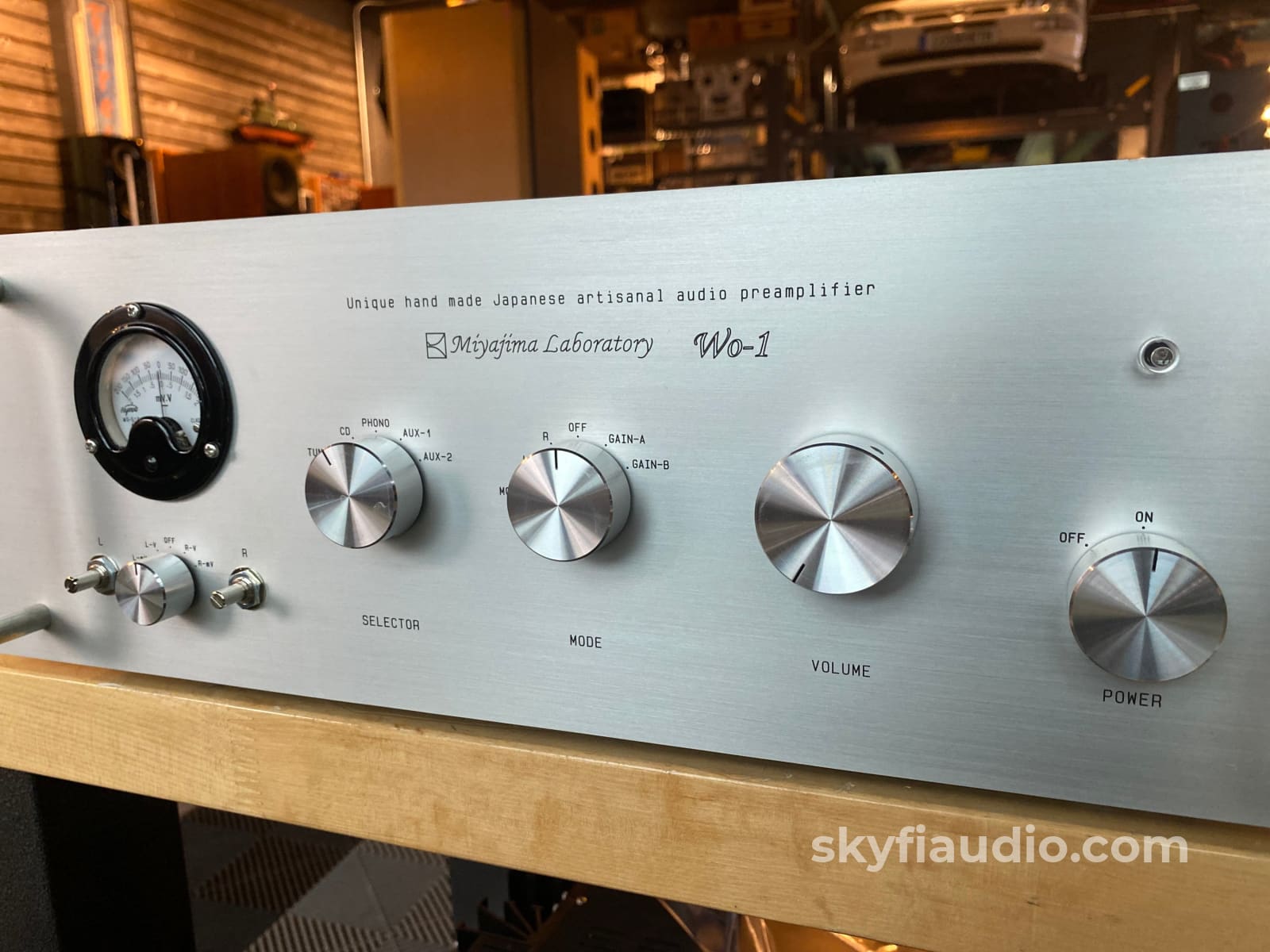 Miyajima Wo-1 Handmade Artisanal Tube Preamplifier