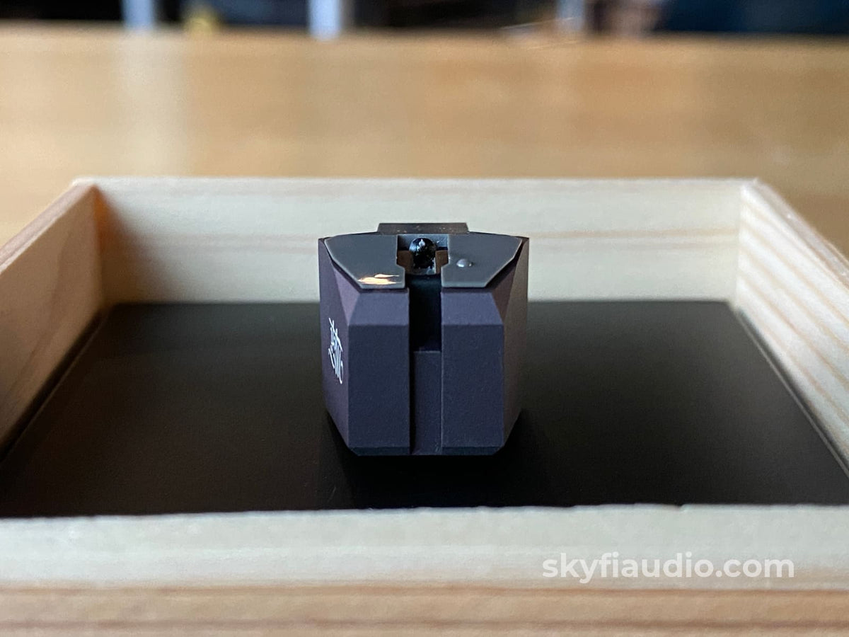 Mofi Electronics Mastertracker Mm Cartridge - New Phono