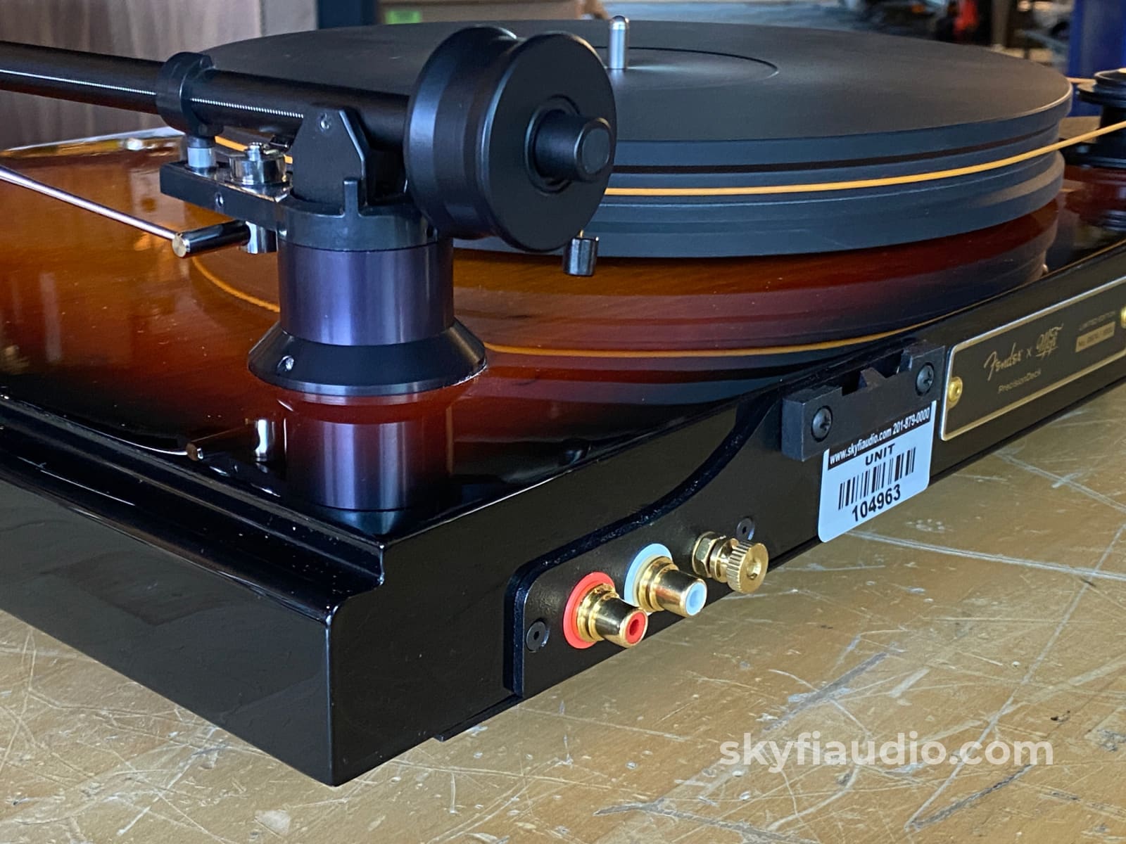 Mofi Electronics X Fender Precisiondeck Turntable With New Sumiko Cartridge