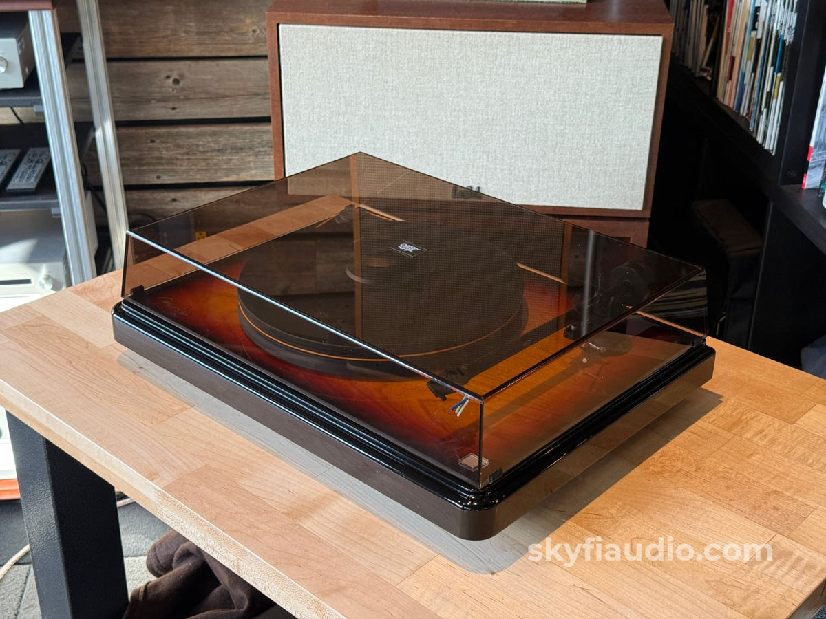 MoFi x Fender PercisionDeck Limited Edition Turntable W/ Sumiko Blue Point Cartridge - #43/1000 - Turntable