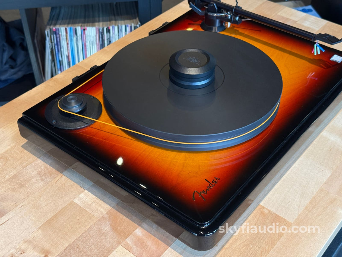 MoFi x Fender PercisionDeck Limited Edition Turntable W/ Sumiko Blue Point Cartridge - #43/1000 - Turntable