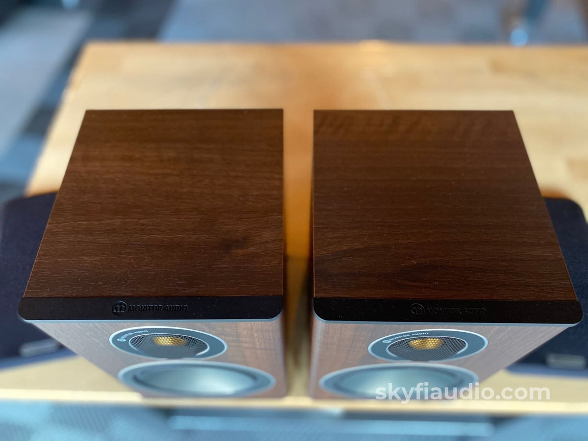 Monitor Audio Bronze 1 Bookshelf Speakers In Dark Wood Minty