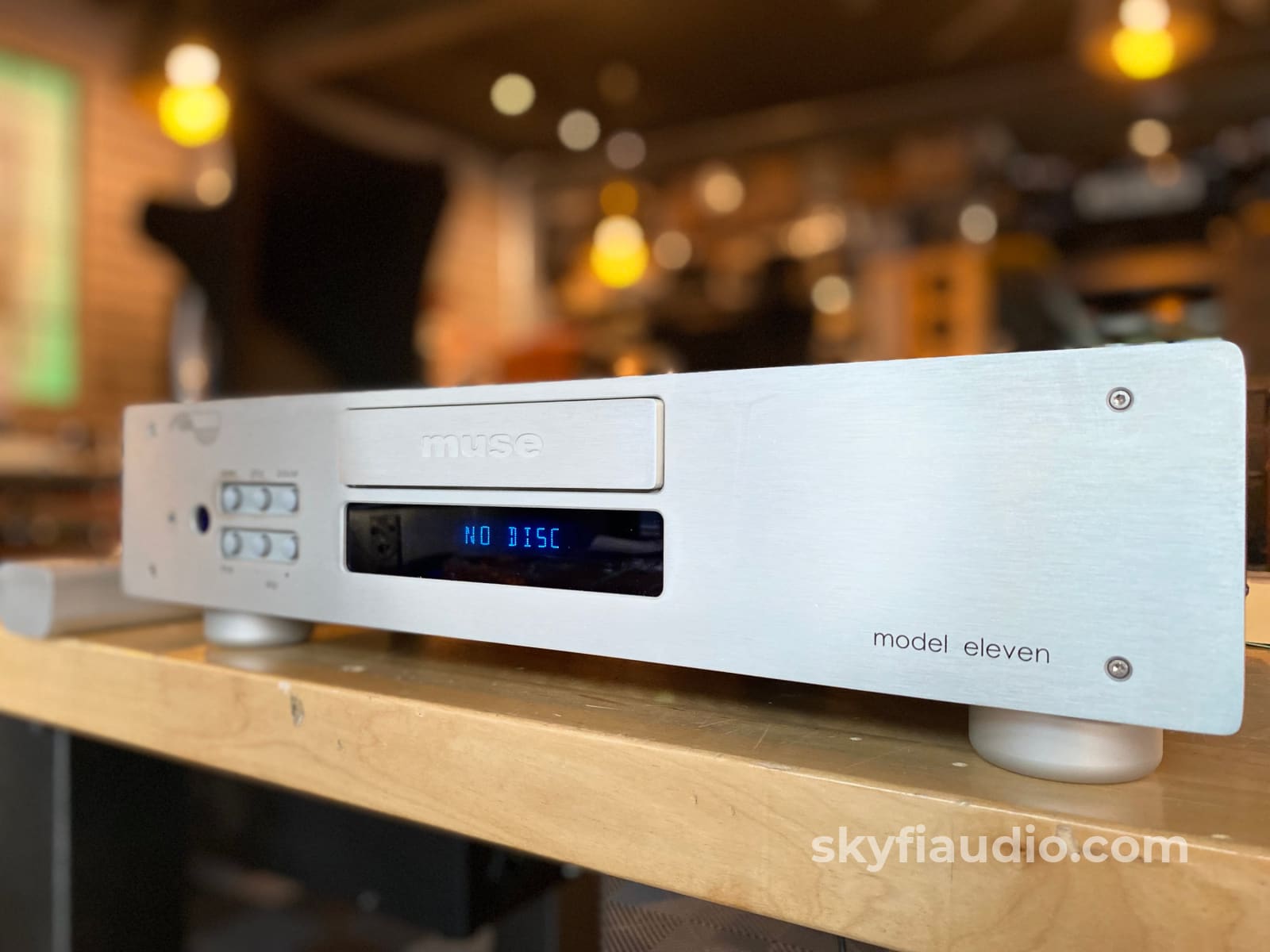 Muse Model Eleven Universal Player - Sacd/Cd/Dvd-A Burr-Brown Dac Cd + Digital