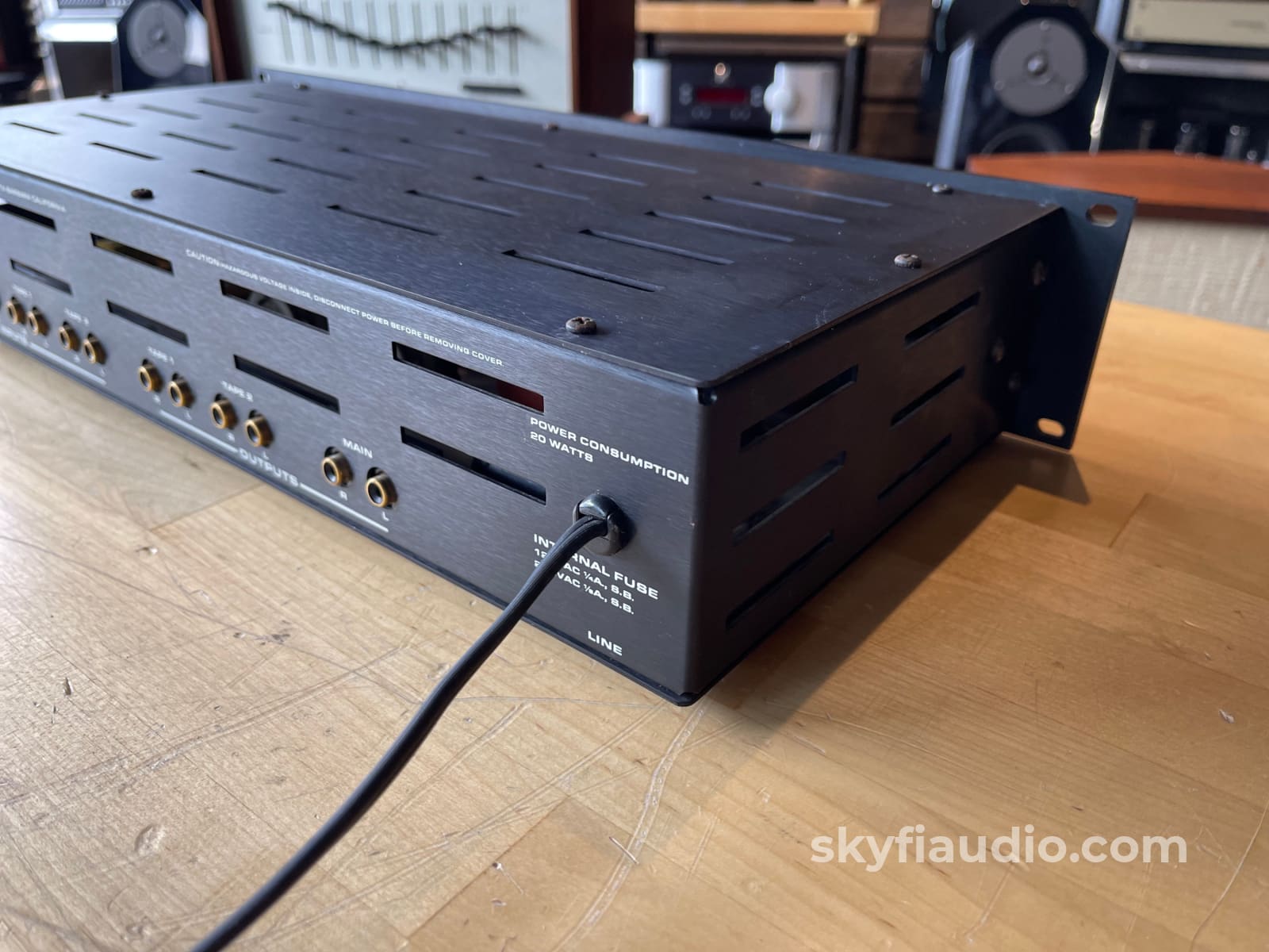 Music Reference Rm-5 Mk Ii Tube Preamplifier With Phono