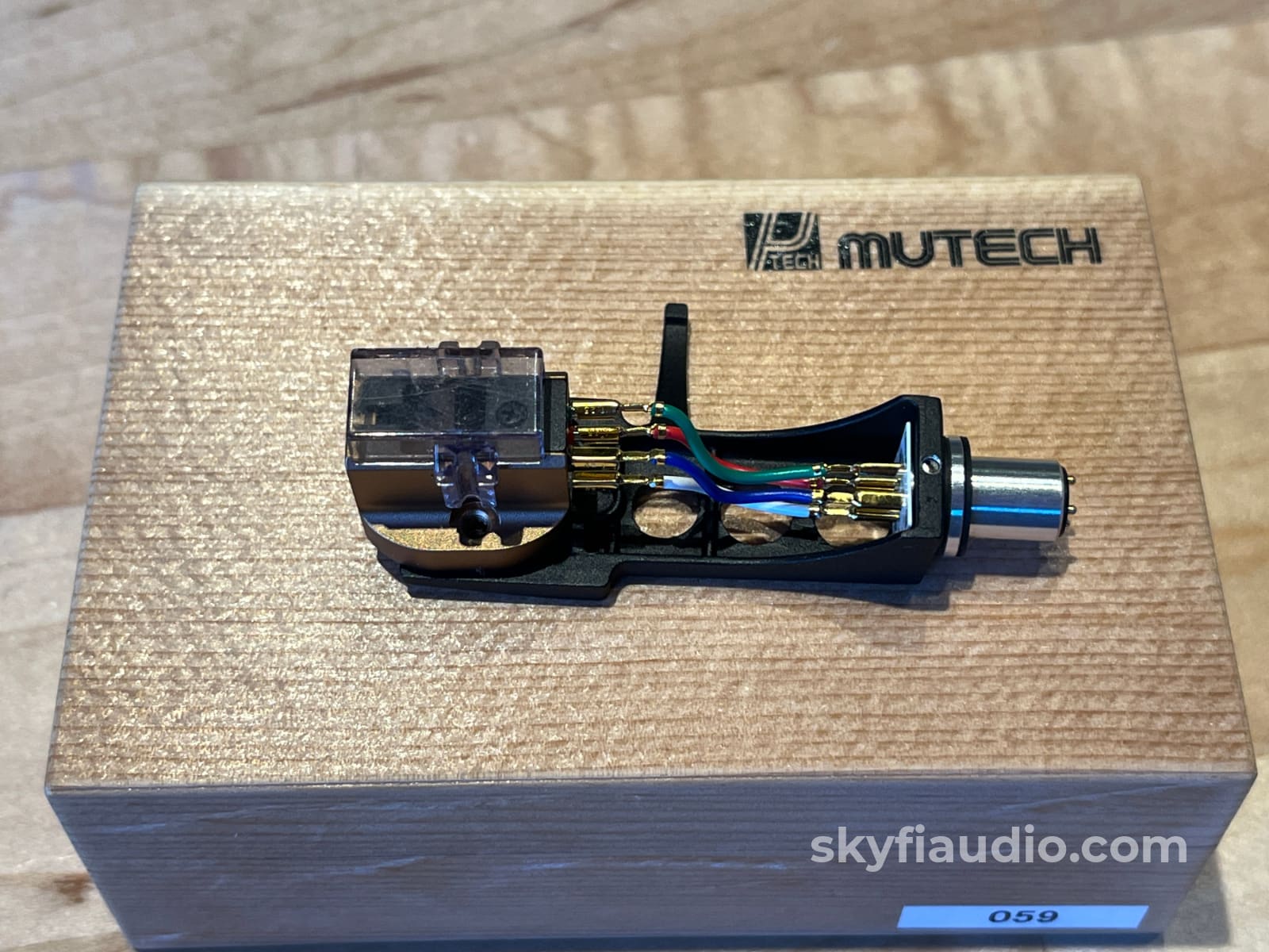 Mutech Hayabusa MC Phono Cartridge - Pre-Mounted for 1200G - Phono Cartridge