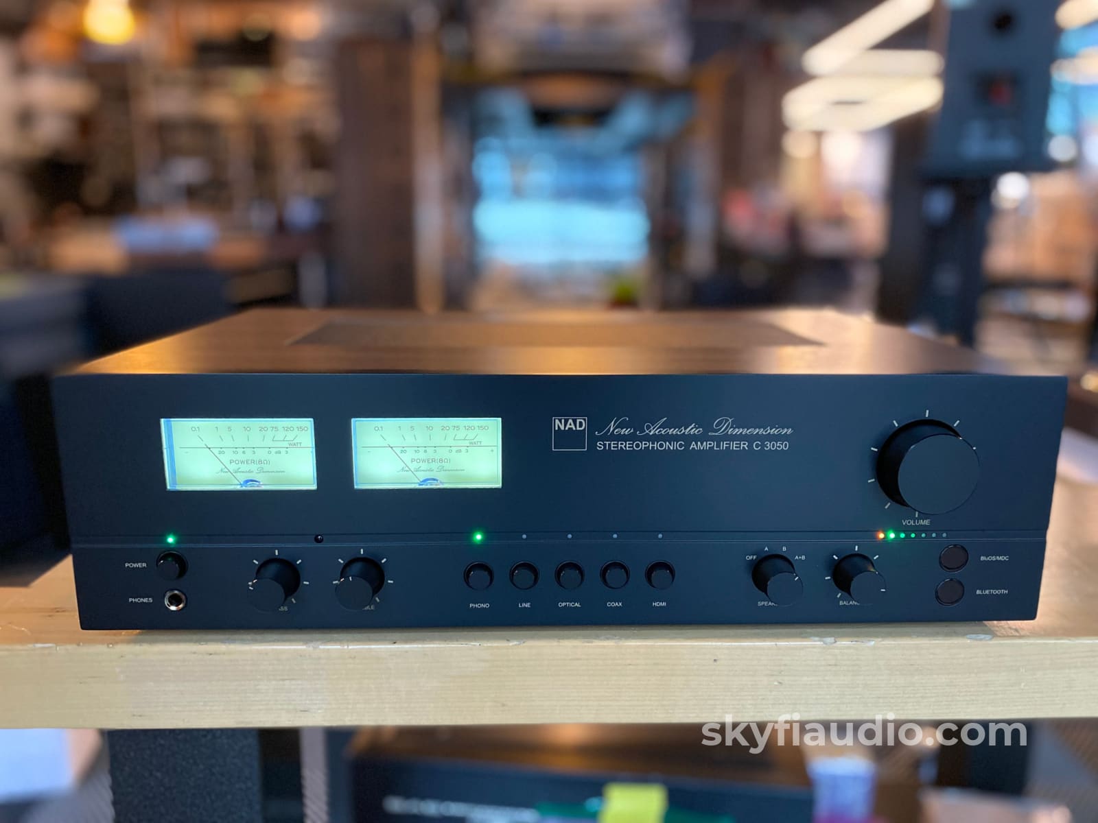 Nad C 3050 Integrated Amplifier Retro Look New In Open Box
