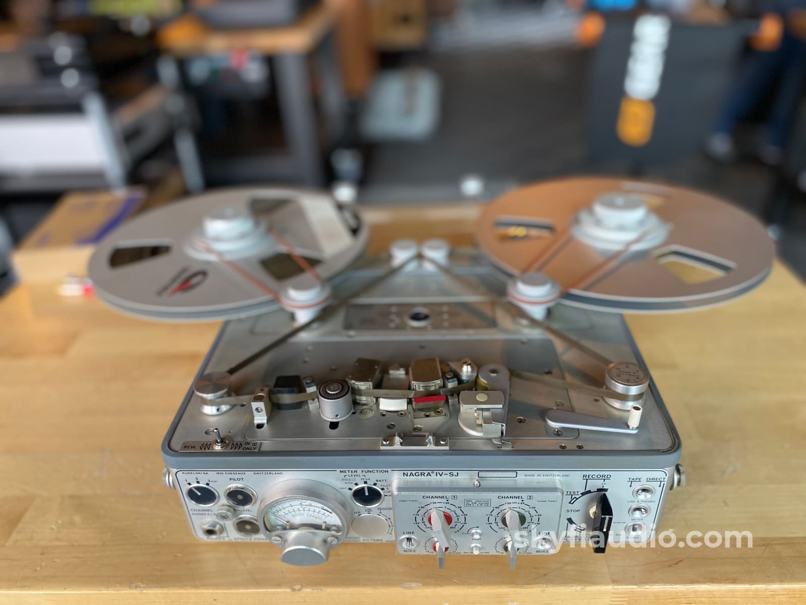 Nagra reel to reel, I heard one today at COMMON WAVE, the new high end  stereo store in town..