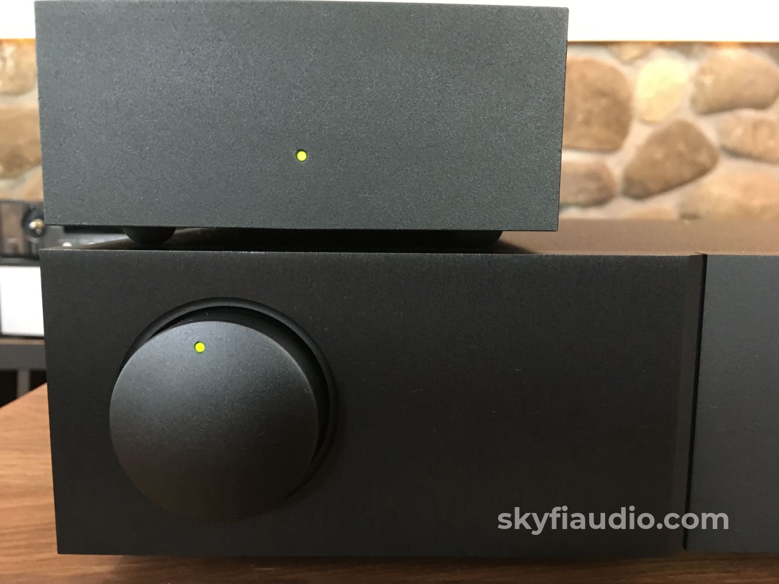 Naim Audio Nac-202 Solid State Preamp With Napsc Power Supply Preamplifier