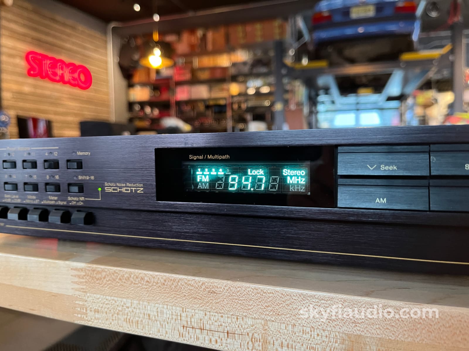 Nakamichi ST-7 Vintage AM/FM Tuner with Original Box