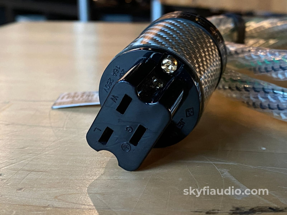 Nordost Valhalla 2 Power Cable - Meters 20 Amp Plug Cables