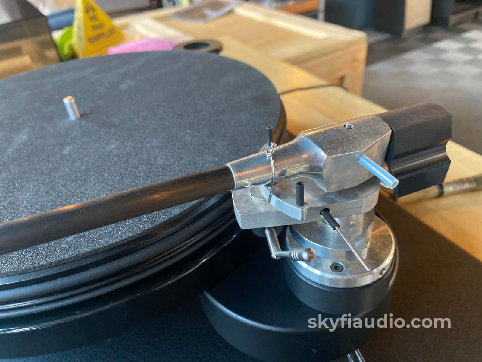 Nottingham Acoustics Spacedeck Turntable With Tonearm