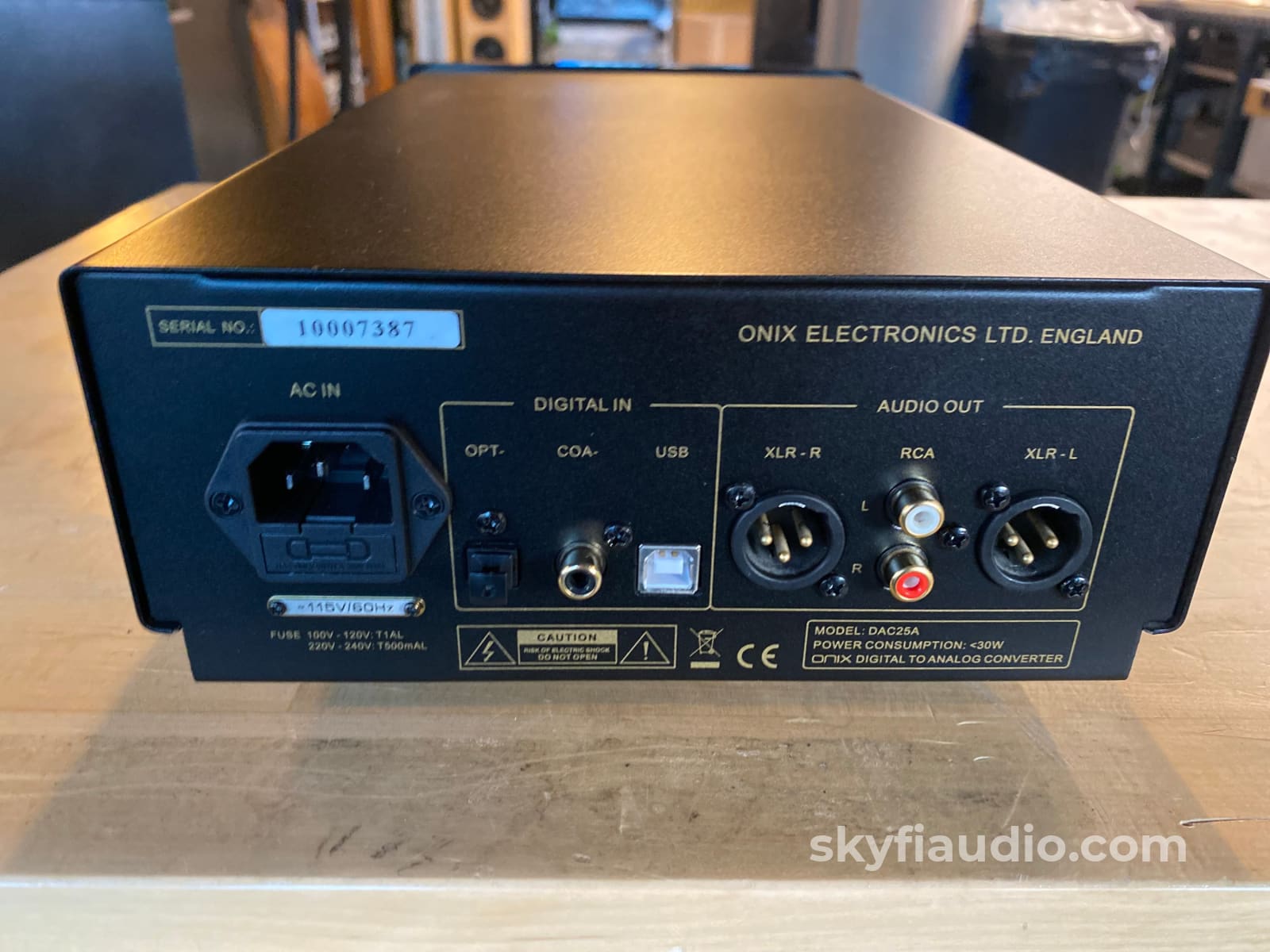 Onix DAC 25A Digital to Analog Converter - Burr Brown PCM1792