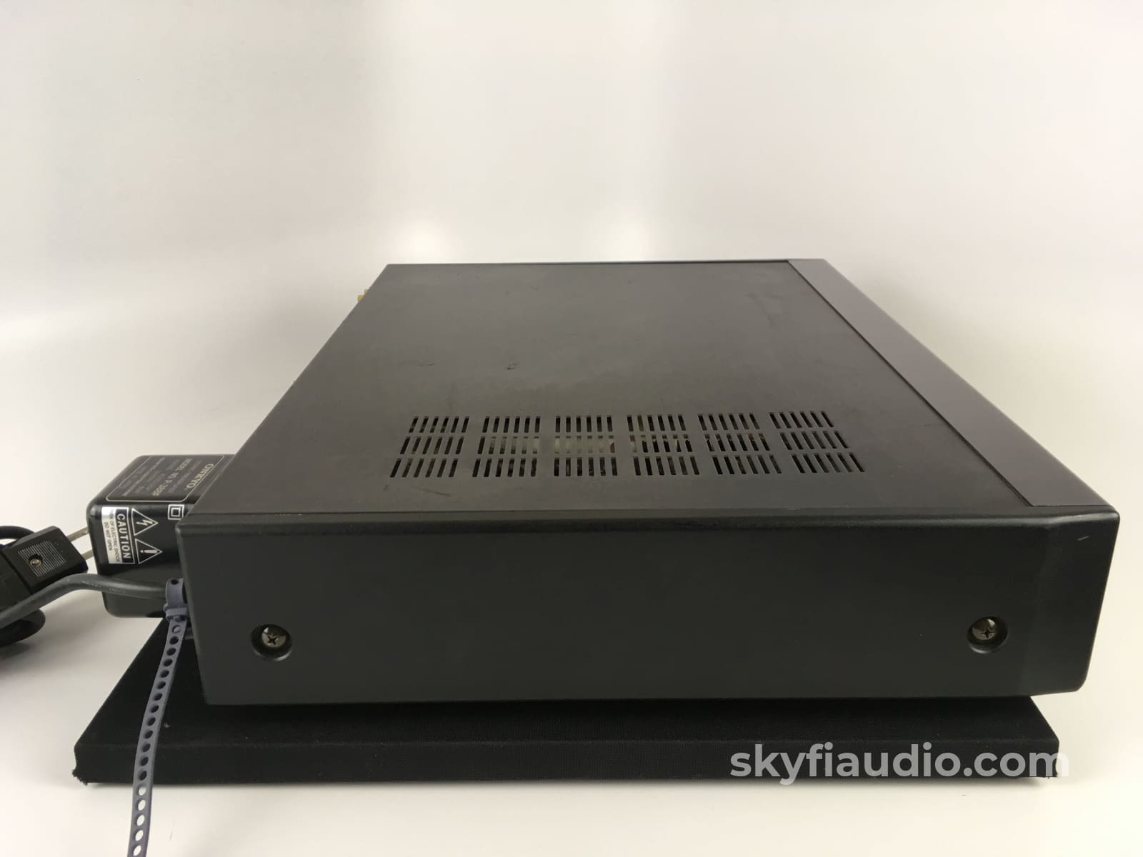 Onkyo P-388F R1 Integra Preamplifier 110/220V