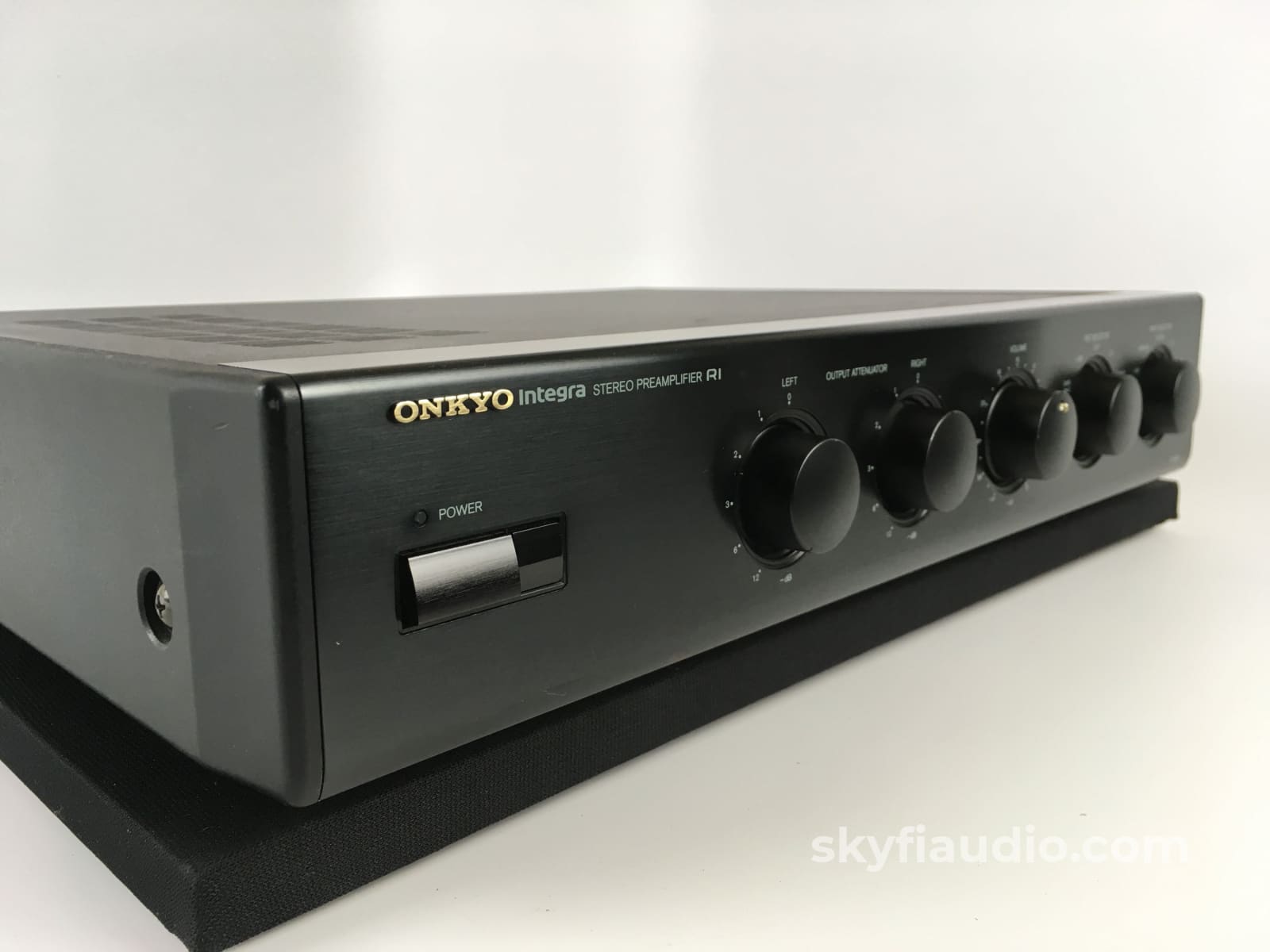 Onkyo P-388F R1 Integra Preamplifier 110/220V