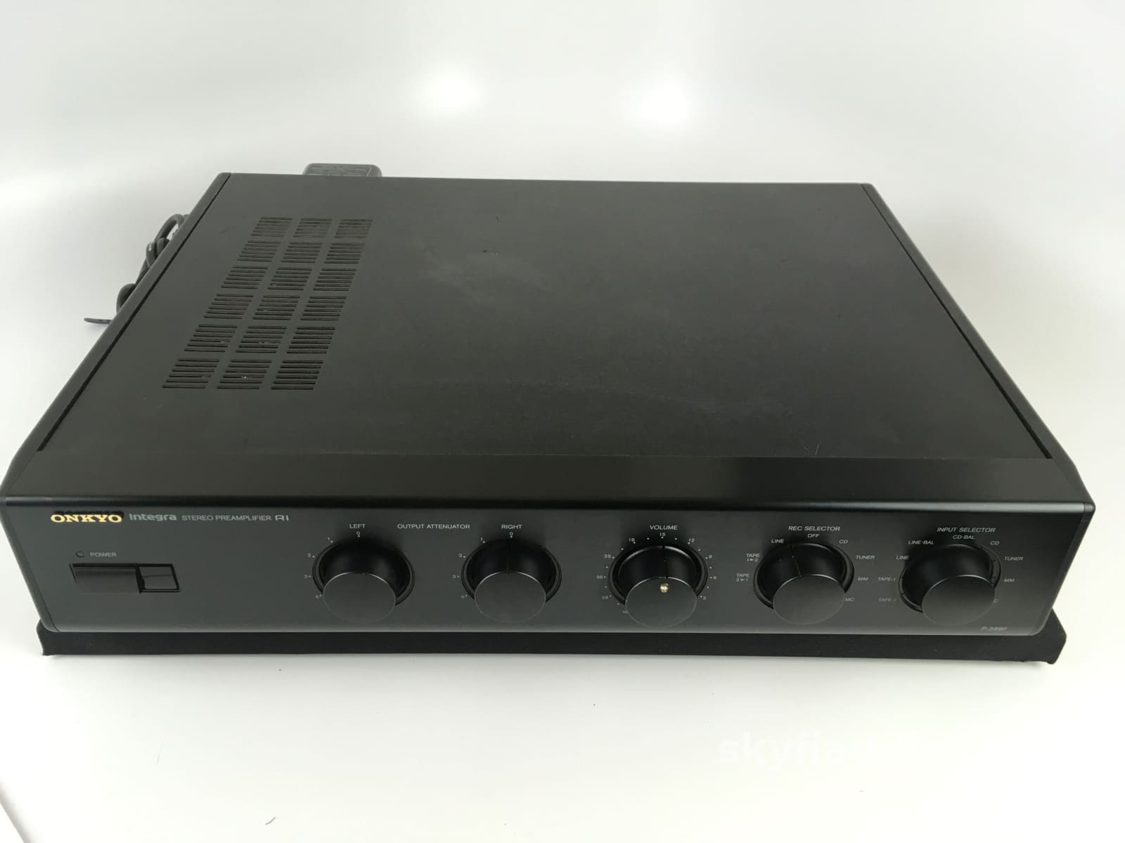 Onkyo P-388F R1 Integra Preamplifier 110/220V