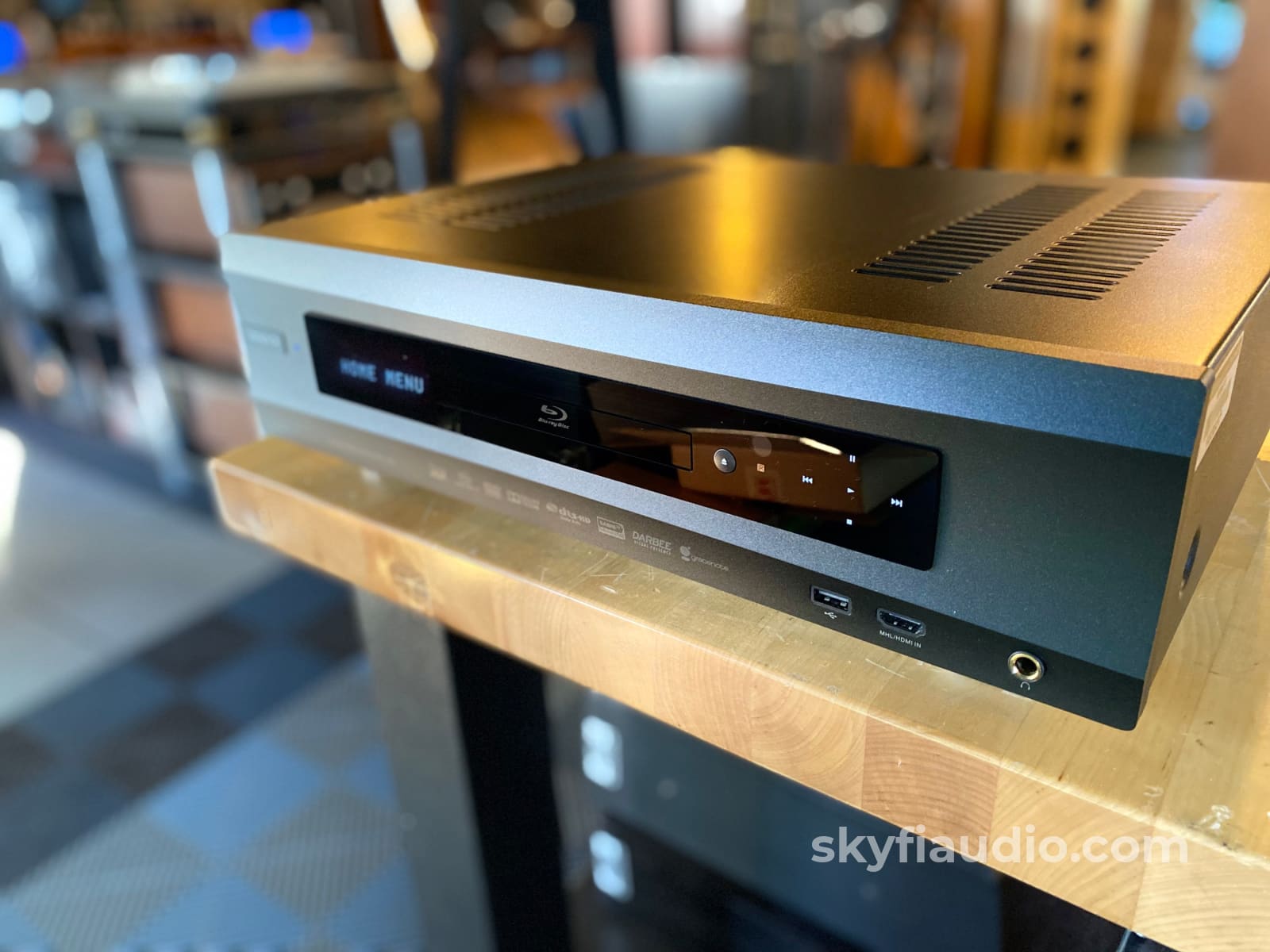 Oppo BDP-105D Universal Disc Player - Darbee Edition - Blu-Ray, SACD/C