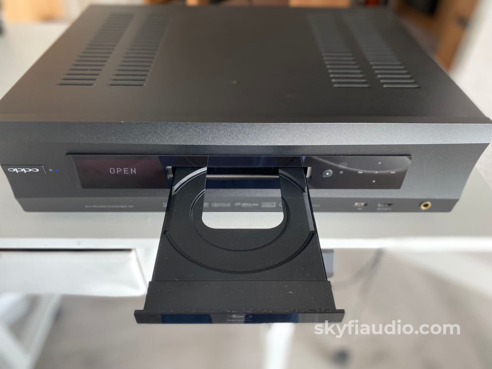 Oppo Bp - 105 Universal Disc Player And Dac - Sacd/Cd Dvd - Audio Hdcd Blu - Ray Etc. Cd + Digital