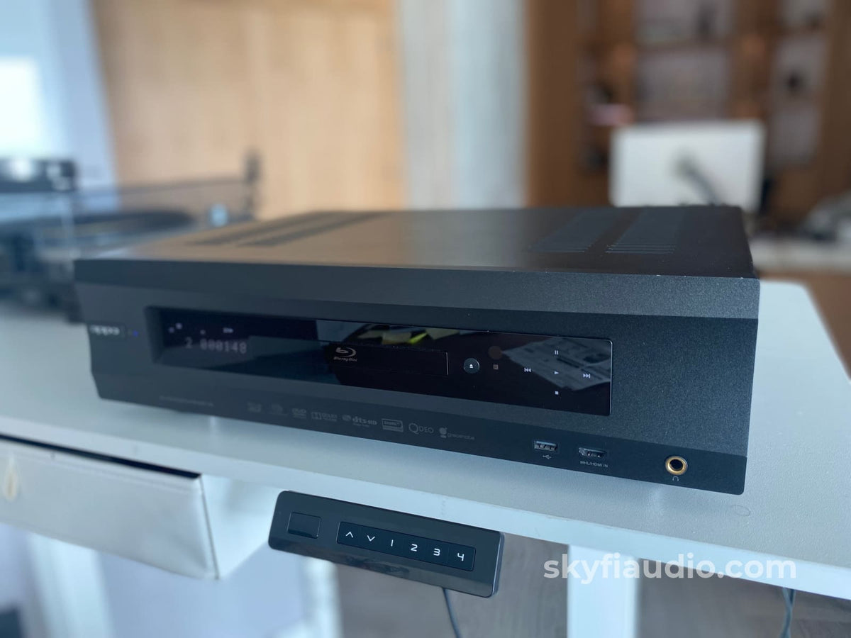 Oppo Bp - 105 Universal Disc Player And Dac - Sacd/Cd Dvd - Audio Hdcd Blu - Ray Etc. Cd + Digital