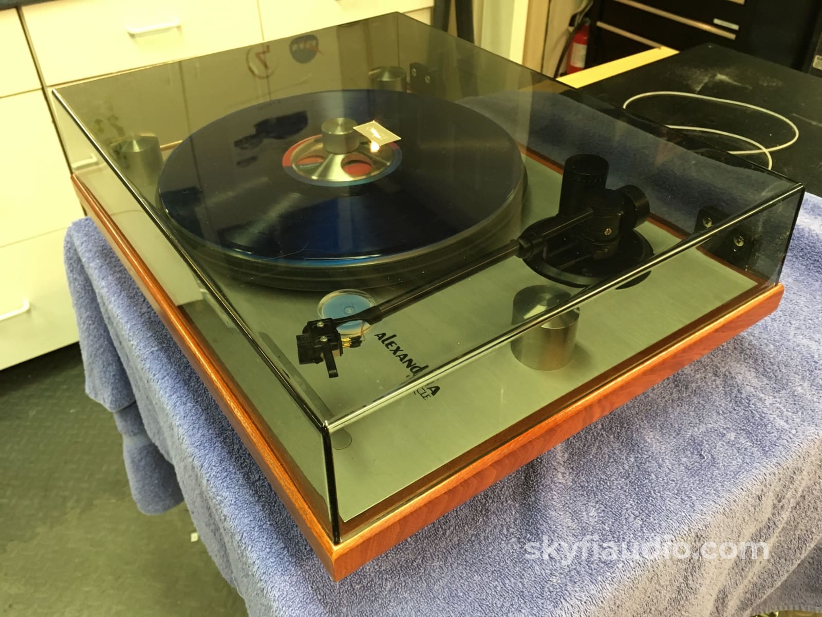 Oracle Audio Technologies Alexandria Turntable With Prelude Tonearm And Grado Cartridge