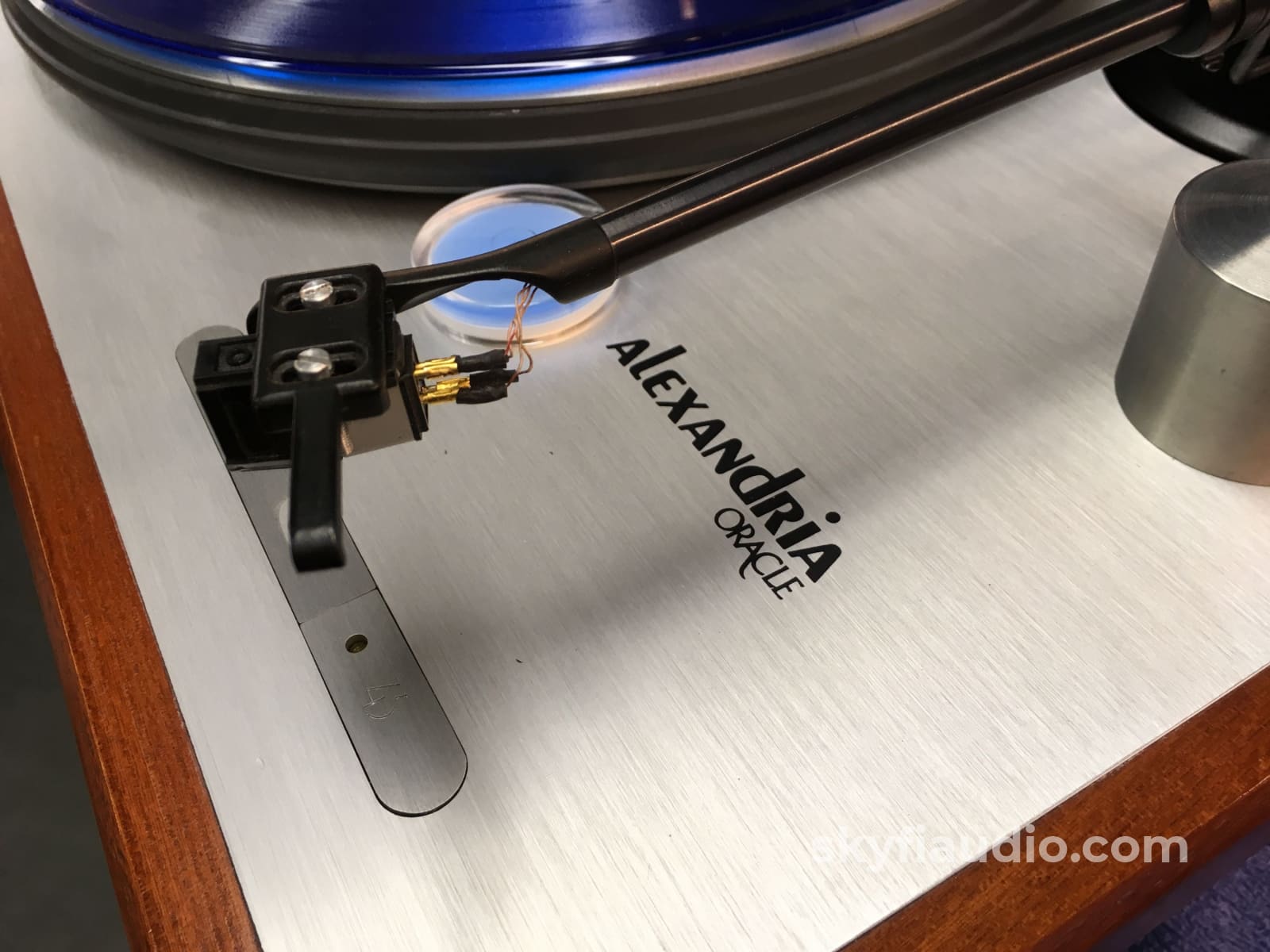 Oracle Audio Technologies Alexandria Turntable With Prelude Tonearm And Grado Cartridge
