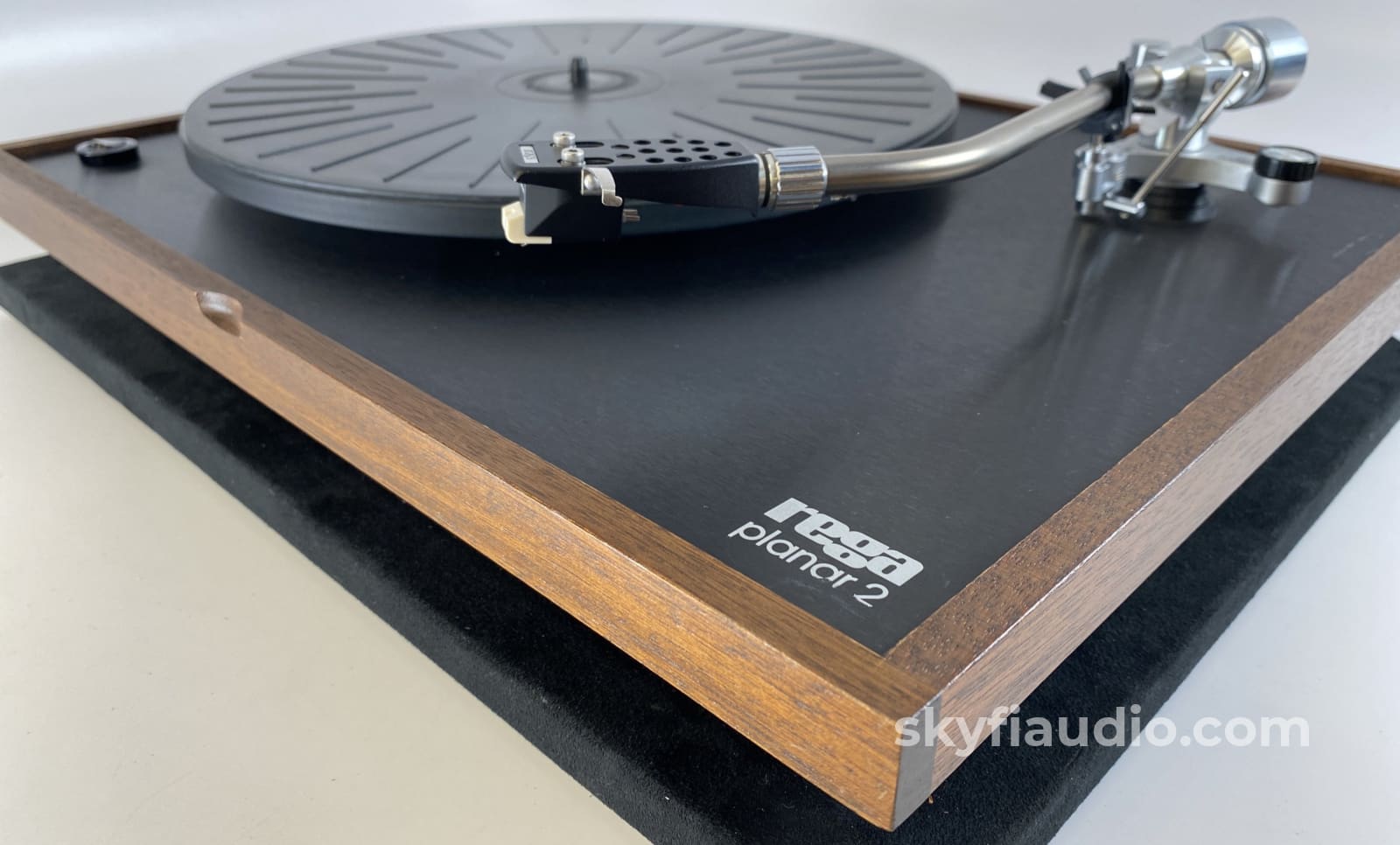 Original Rega Planar 2 Turntable With Wood Plinth And Tonearm