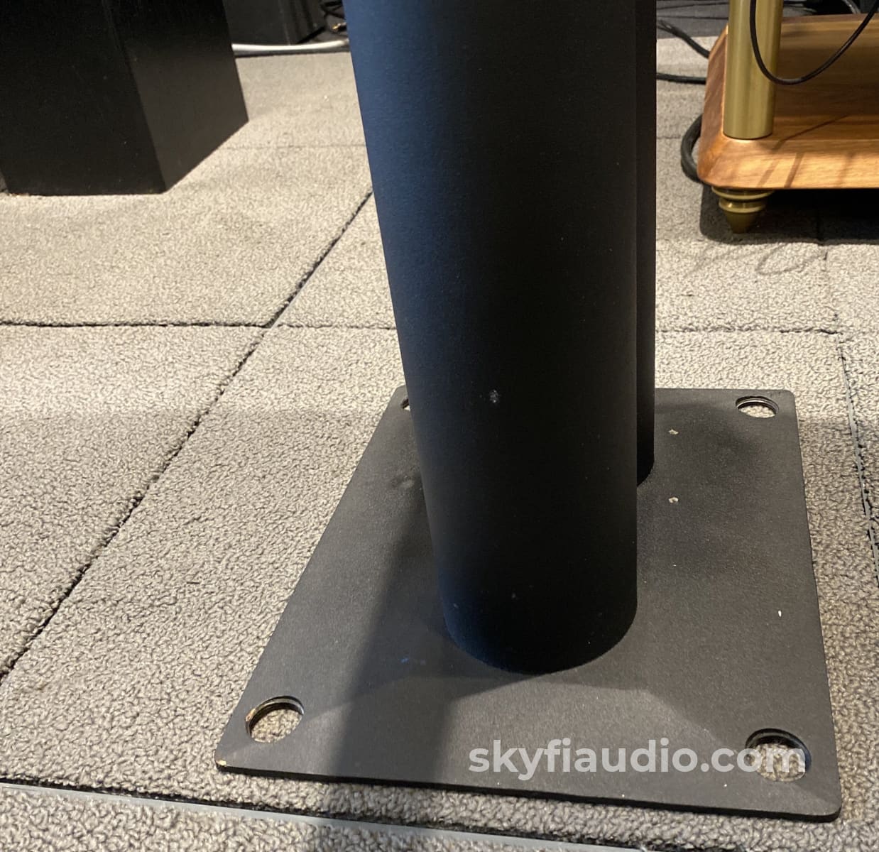 Osiris Audionics Speaker Stands Satin Black Powder Coat 24 Tall Accessory