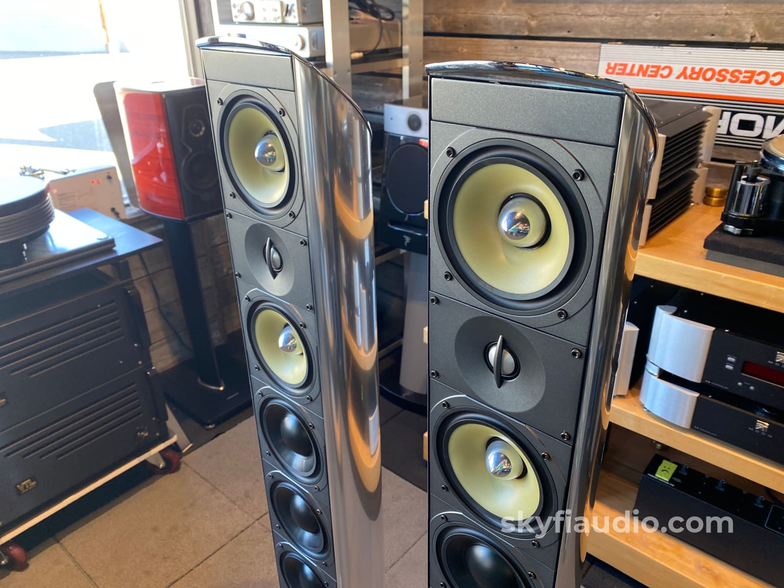 Paradigm Reference Millenia 300 Floorstanding Speakers - Striking Silver Finish