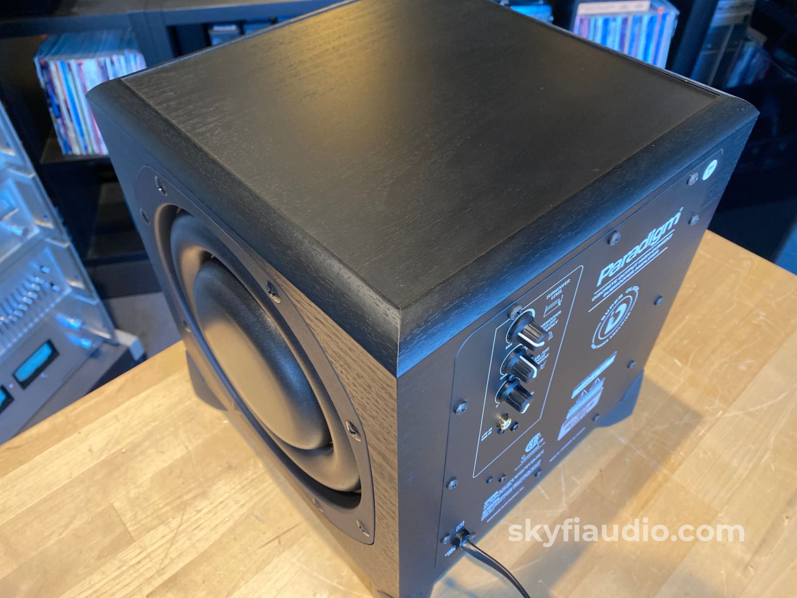 Paradigm Ultracube 10 Subwoofer W/650W Rms Power Speakers