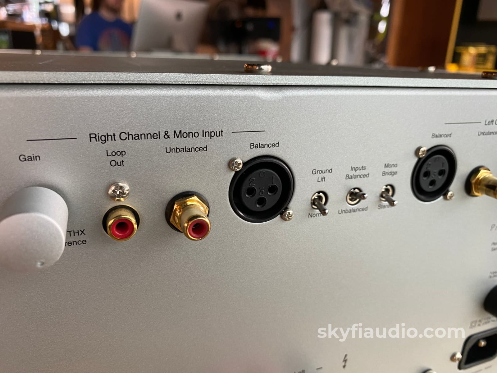 Parasound Halo A21 - Thx Ultra2 Amplifier In Silver John Curl Design