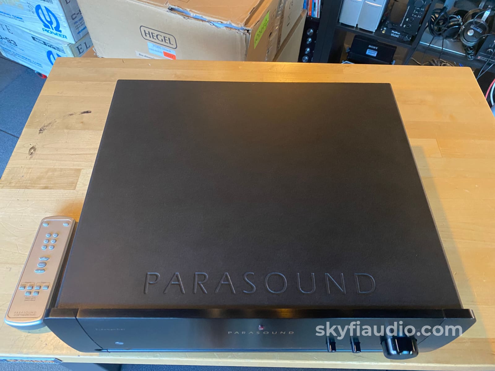 Parasound Halo Jc2 Analog Preamp With Remote Preamplifier