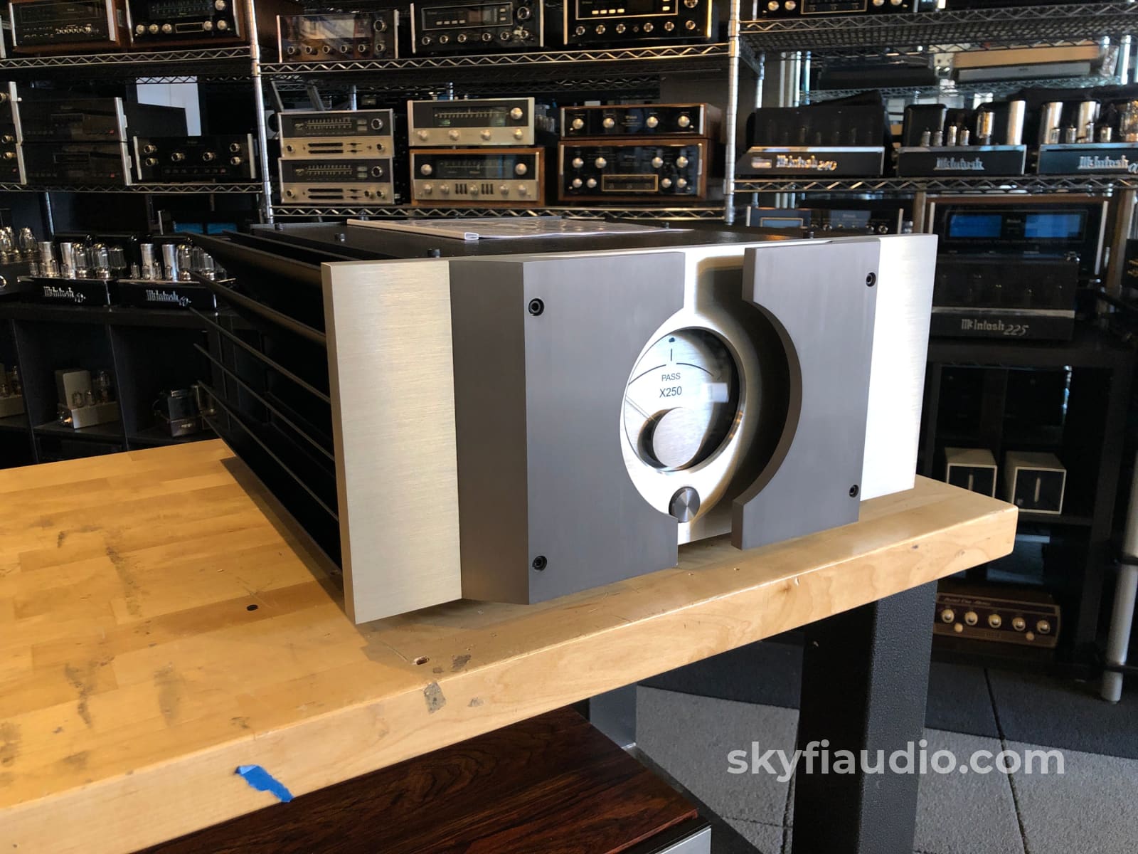 Pass Labs X250 Solid State Amplifier - Like New