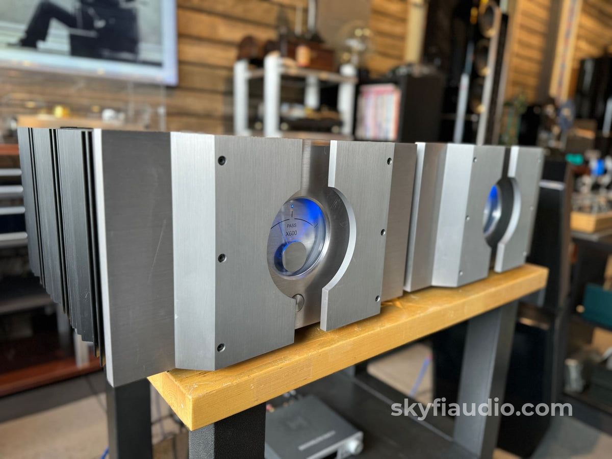Pass Labs X600 Monoblocks 600W Of Clean Power Amplifier