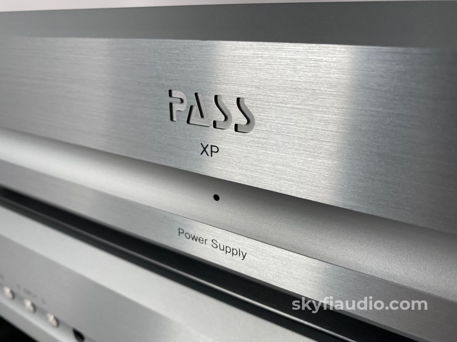Pass Labs Xp-22 Dual Chassis Analog Preamp - Like New Preamplifier