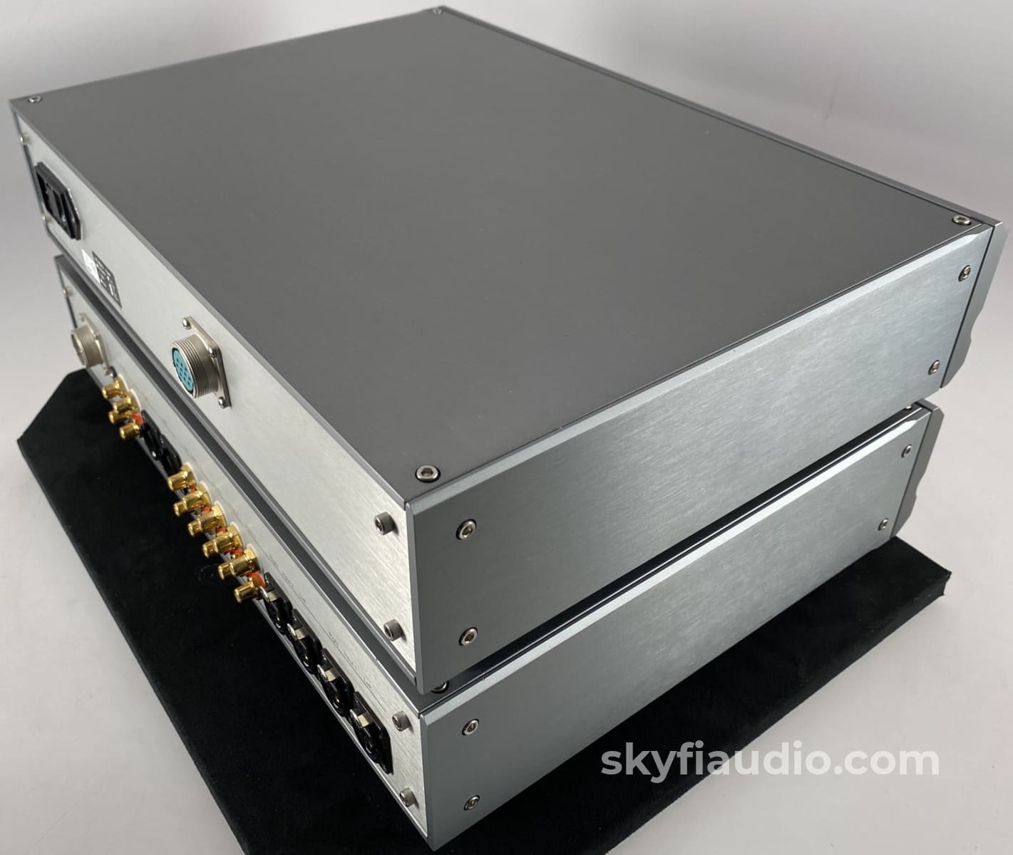 Pass Labs Xp-22 Dual Chassis Analog Preamp - Like New Preamplifier