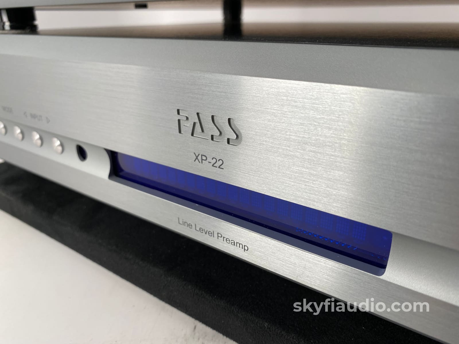 Pass Labs Xp-22 Dual Chassis Analog Preamp - Like New Preamplifier