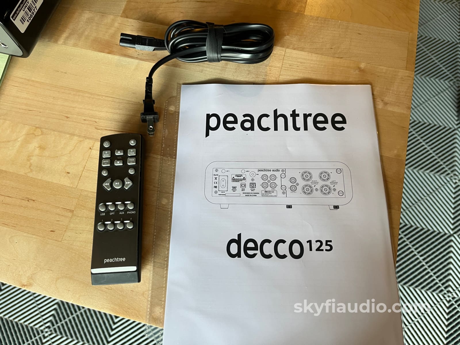 Peachtree Audio Decco125 Integrated Amplifier w/ Phono, DAC, Spotify,
