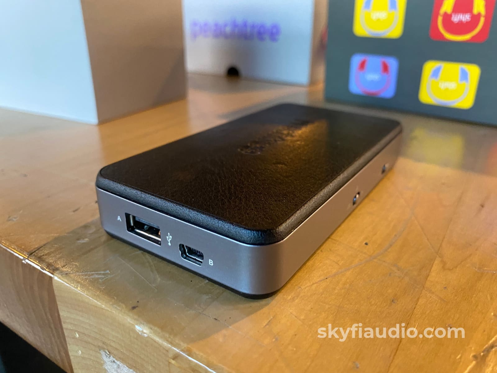 Peachtree Shift Portable Usb Dac And Headphone Amp - Ess Sabre32 W/Dsd Cd + Digital